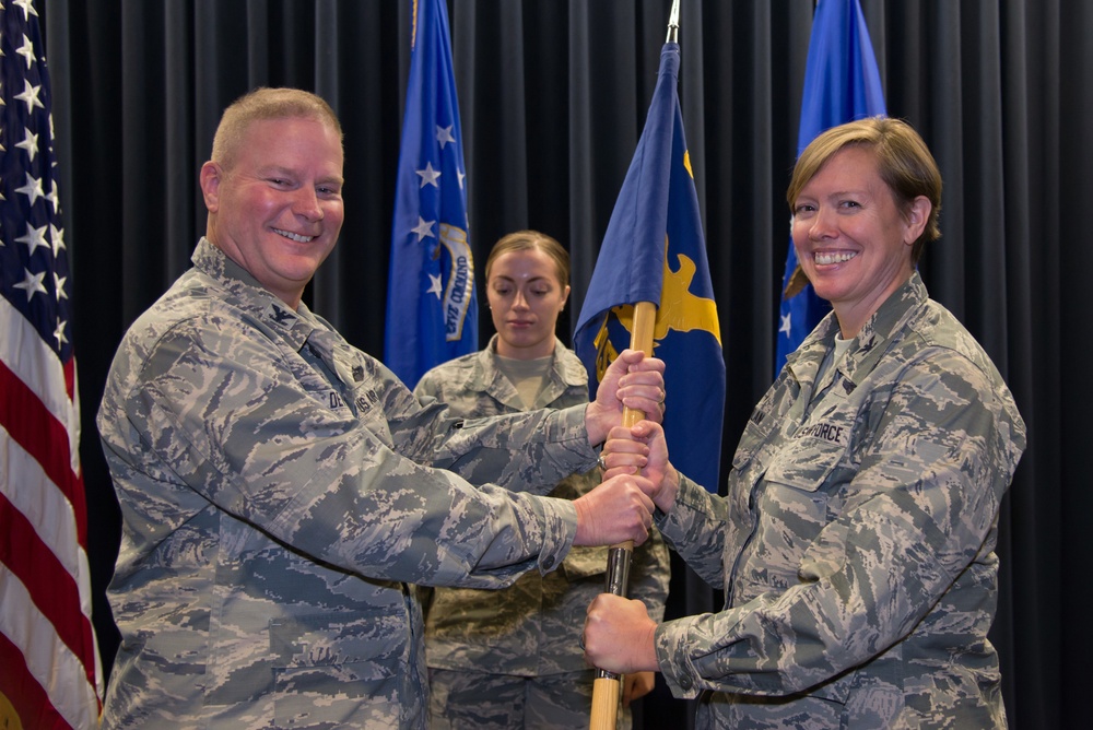 New leader takes command of 302nd MSG