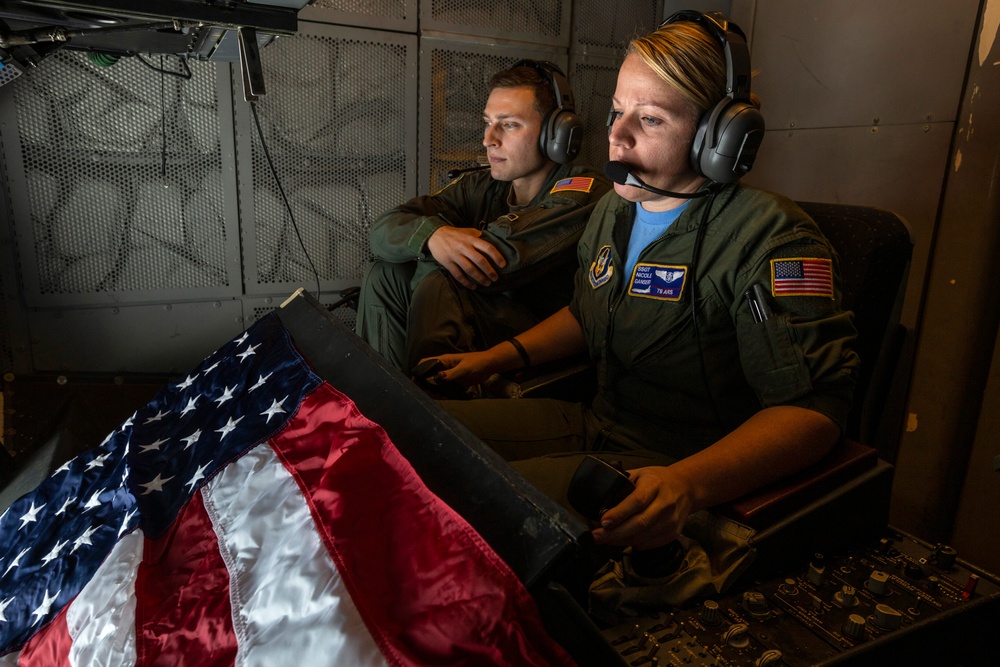 KC-10, C-17, joint training