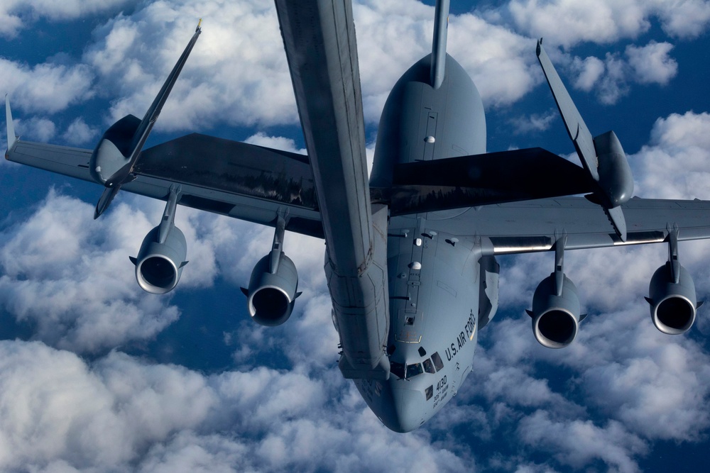 KC-10, C-17, joint training