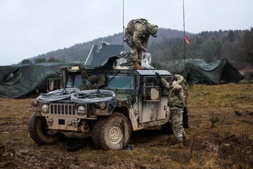 615th Military Police Company covers humvee turret during Combined Resolve XI