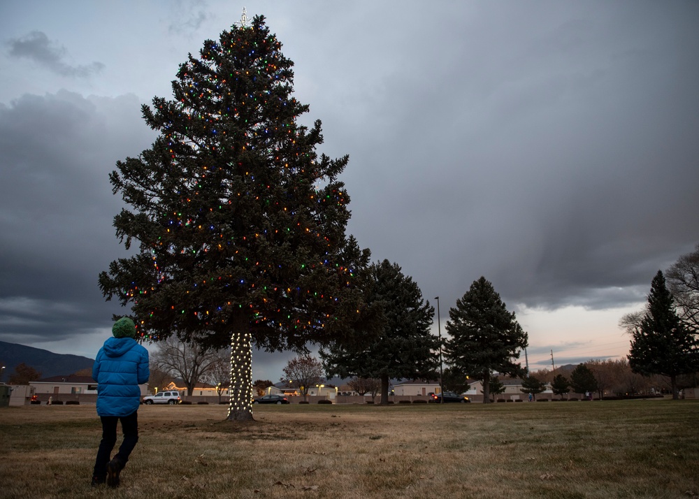 2018 Kirtland Christmas tree lighting