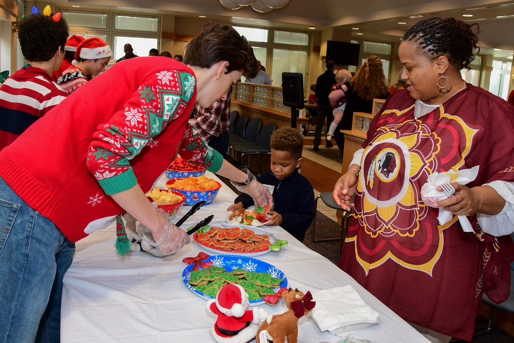 NMCP Hosts 18th Annual Hematology/Oncology Children’s Christmas Party