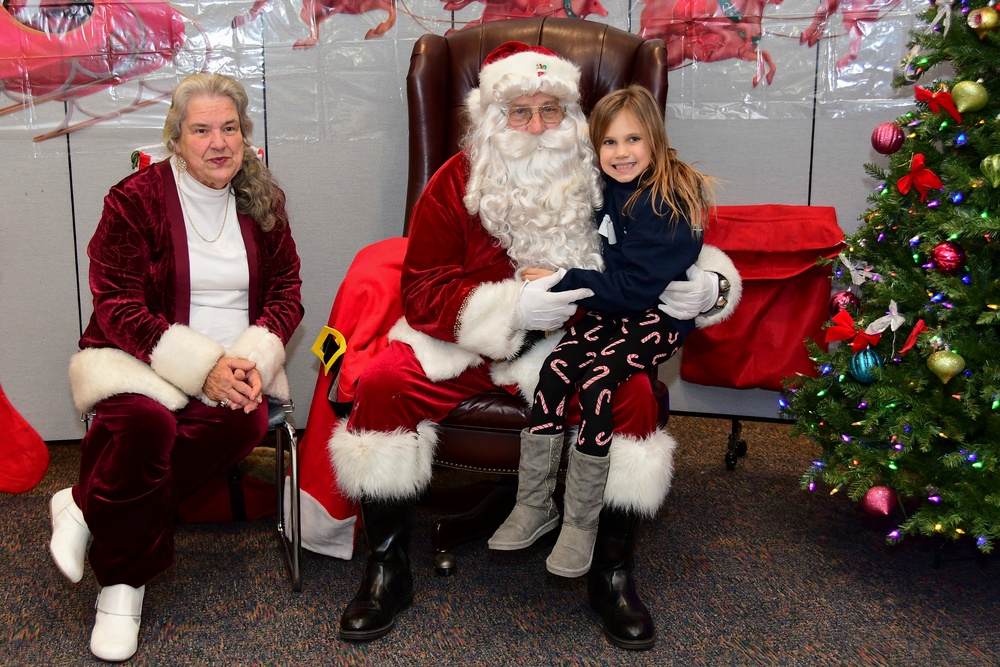 NMCP Hosts 18th Annual Hematology/Oncology Children’s Christmas Party