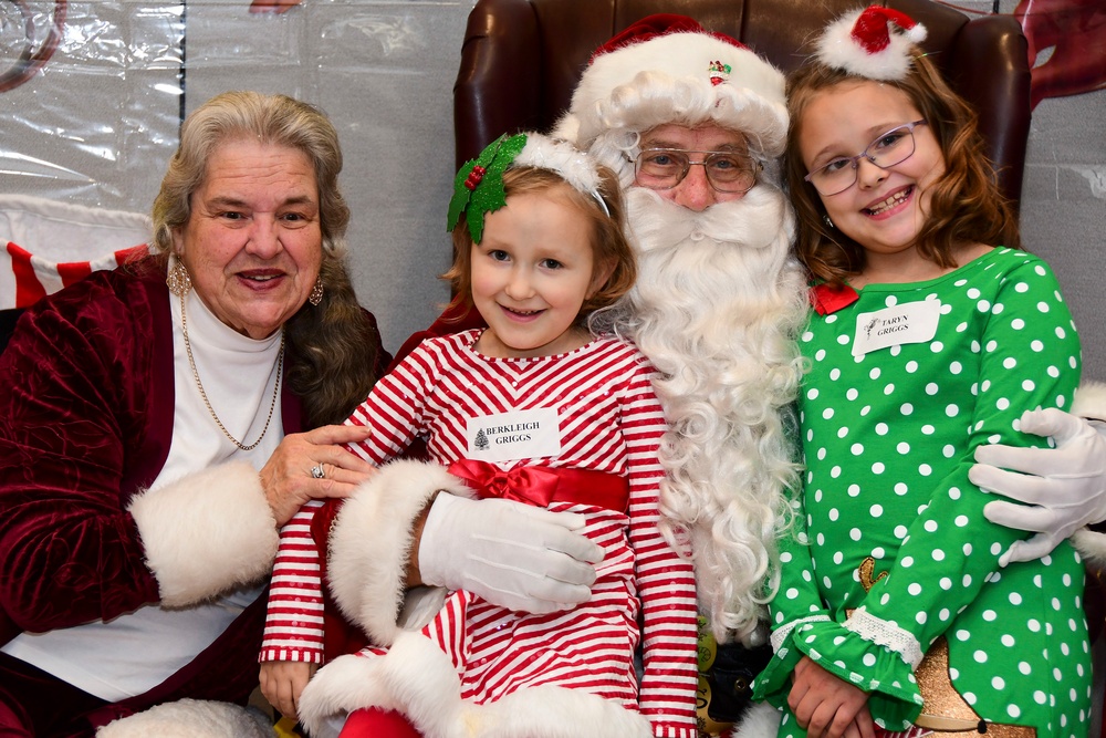 NMCP Hosts 18th Annual Hematology/Oncology Children’s Christmas Party