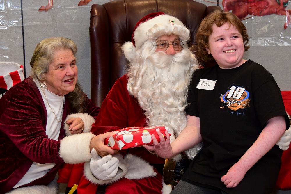 NMCP Hosts 18th Annual Hematology/Oncology Children’s Christmas Party