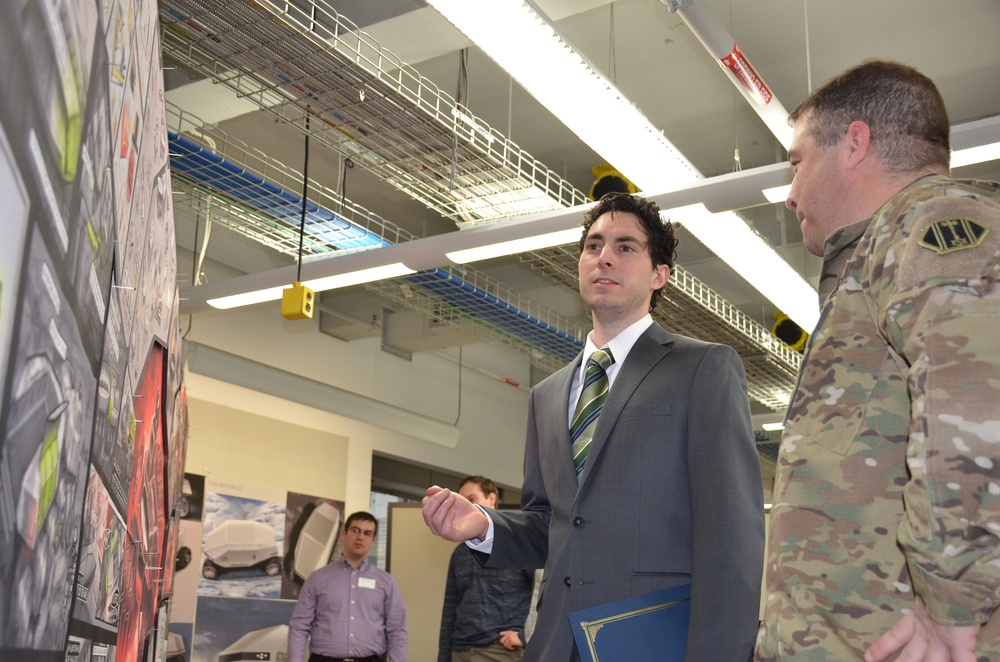 Students Show Soldiers Vehicle Concepts