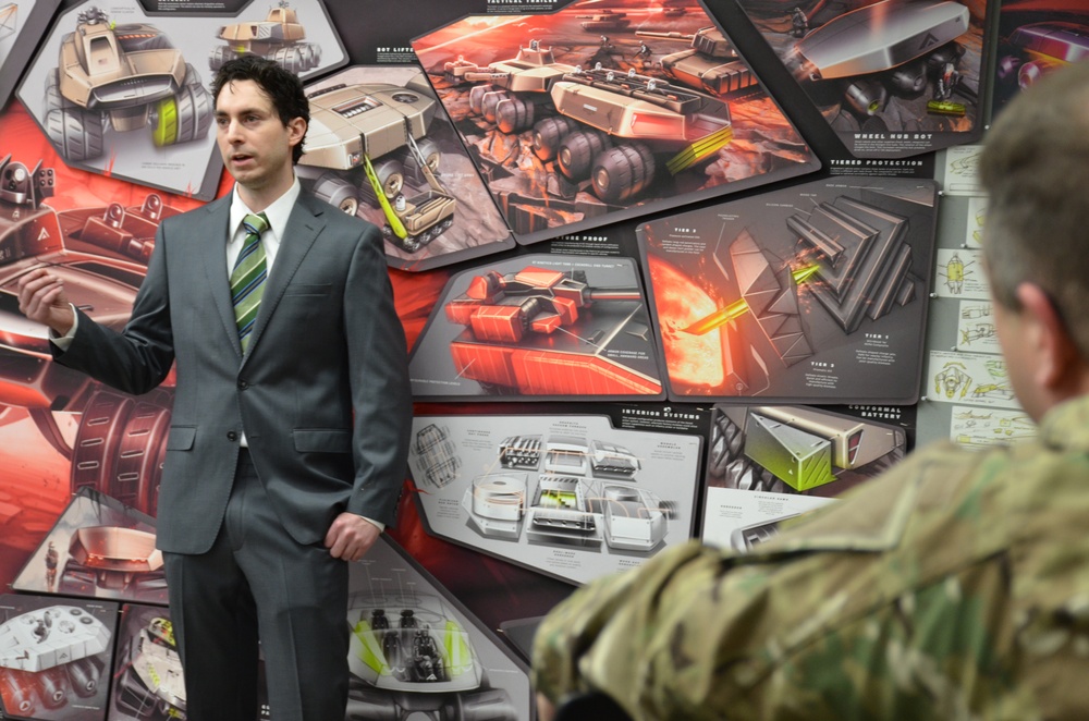 Students Show Soldiers Vehicle Designs