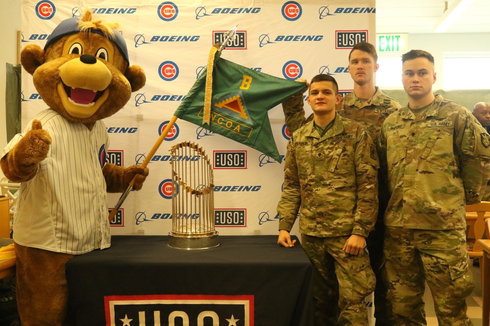 U.S. Soldiers, families meet Chicago Cubs mascot