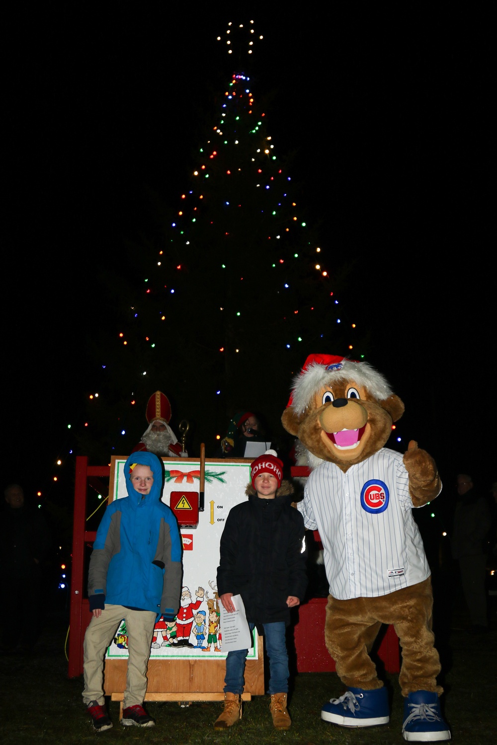 DVIDS - News - Chicago Cubs mascot attends annual German-American tree  lighting