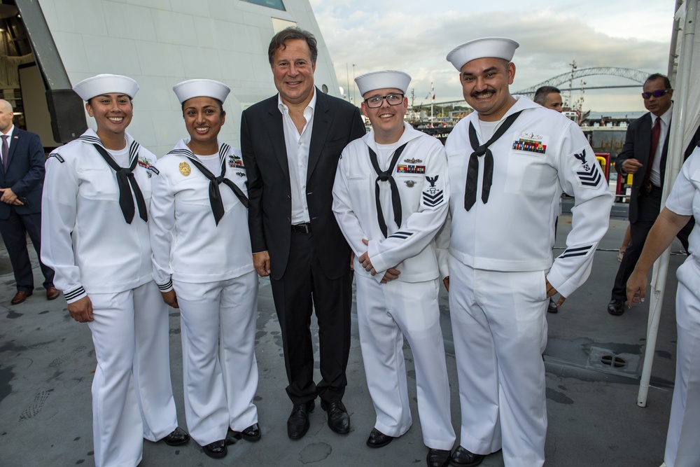 Sailors with Panama President