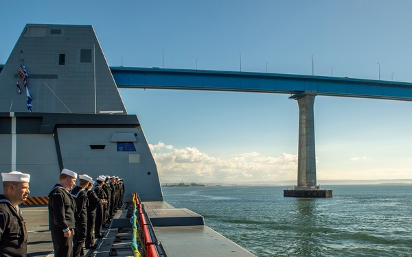 Sailors Man the Rails of USS Michael Monsoor