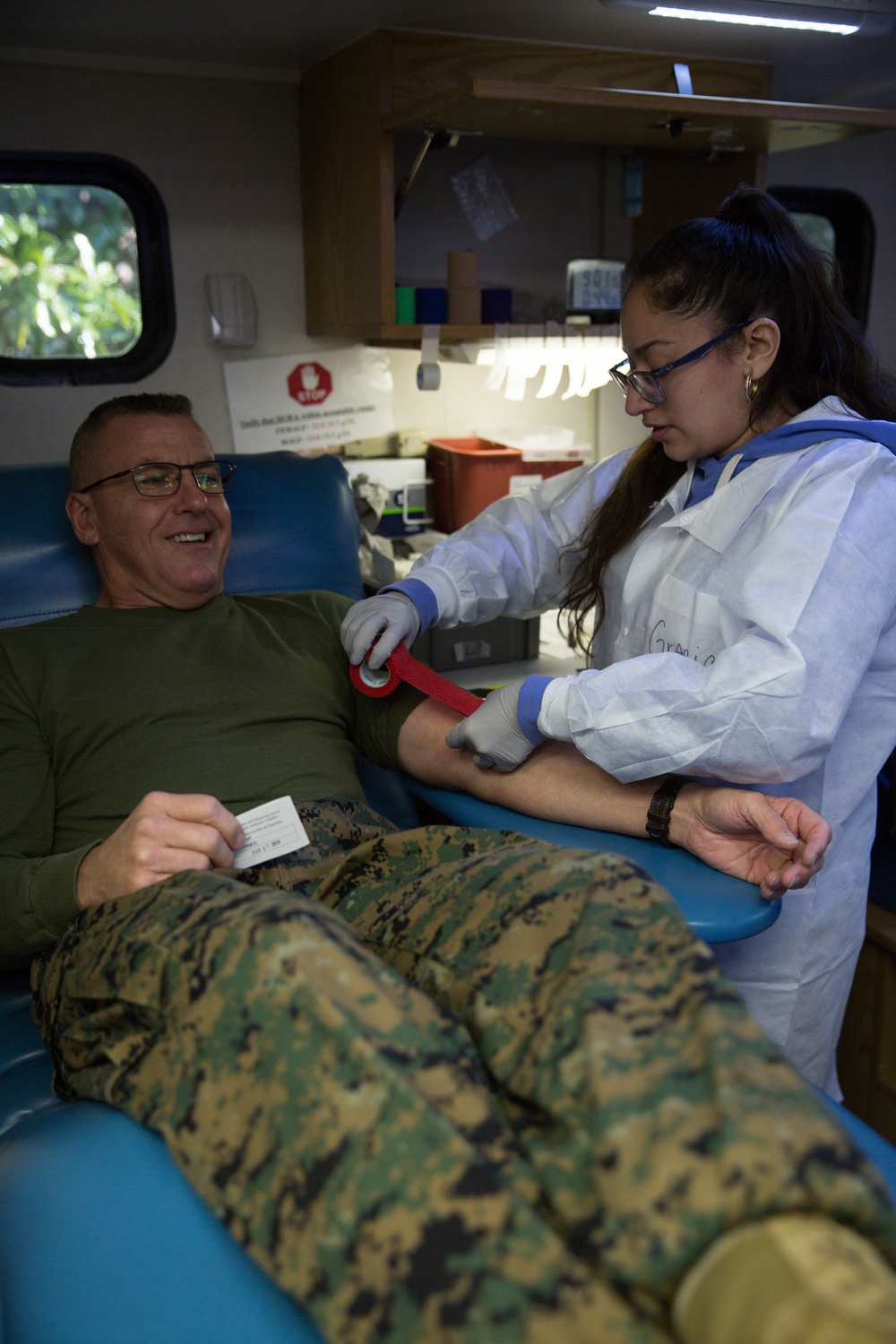 Commanding General kicks off giving season with blood donation