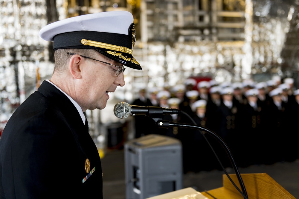 USS Omaha (LCS 12) Blue Crew change of command ceremony