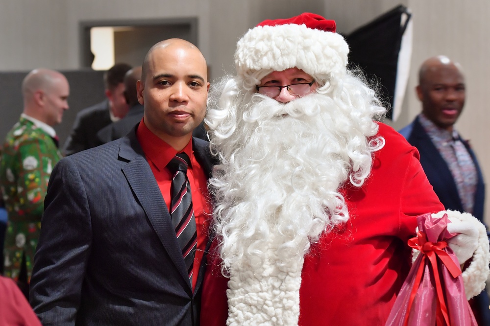 ‘Night out at the North Pole’ brings holiday cheer