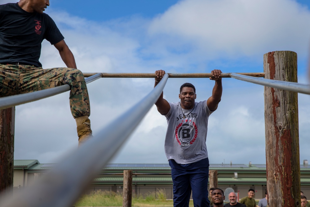 Bellator-USO Visit MCBH