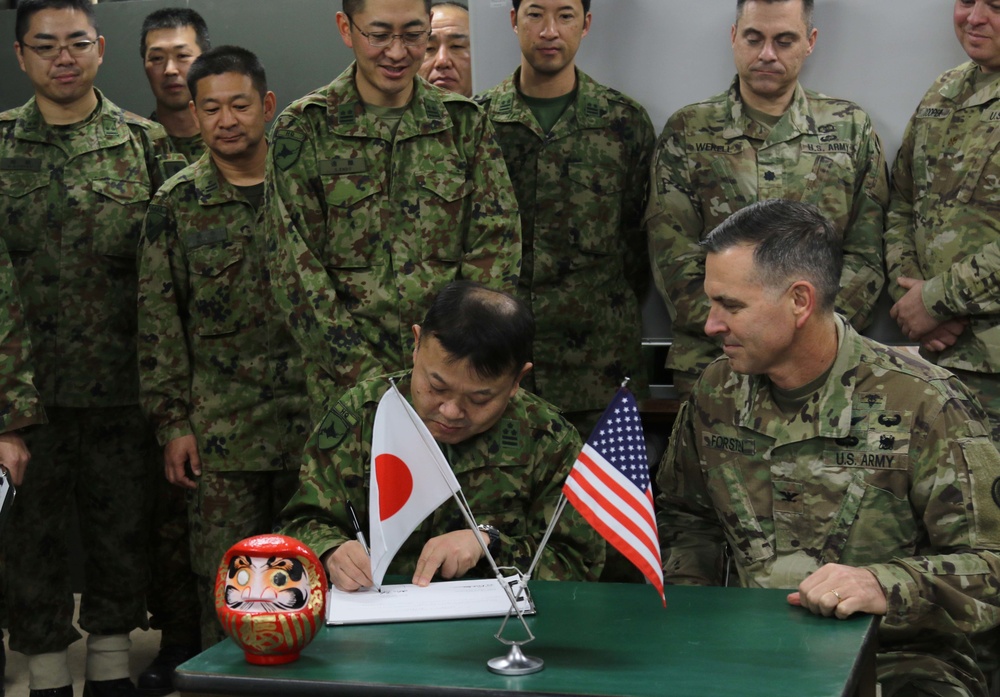 U.S. and Japan Army medical staff unite at Yama Sakura 75