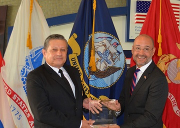 Former Commander of Paraguayan Military Forces honored as NAVSCIATTS 2017 Distinguished Alumni