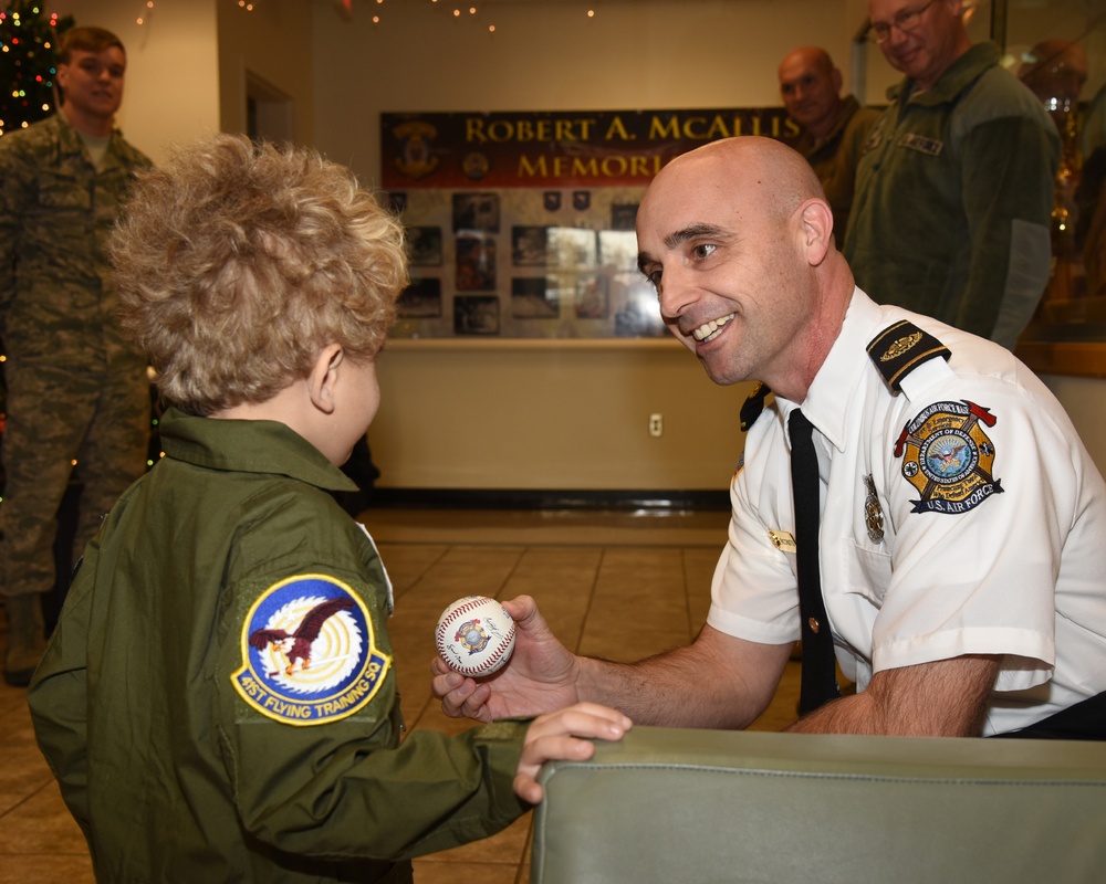 5-year-old experiences pilot for a day at Columbus AFB