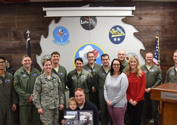 5-year-old experiences pilot for a day at Columbus AFB