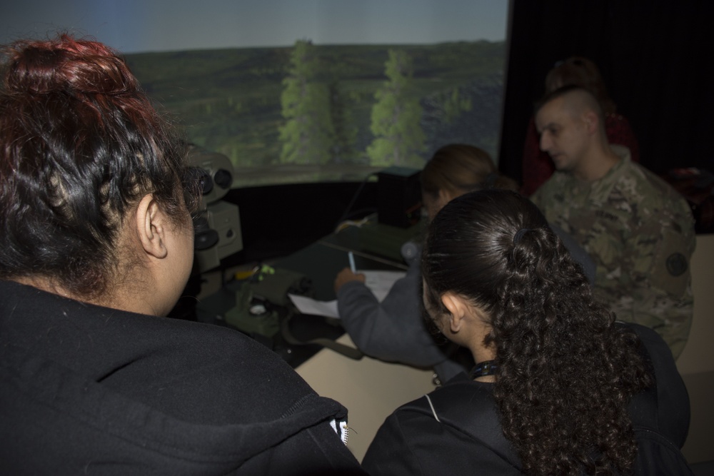 US Army Recruiters Train High School Students