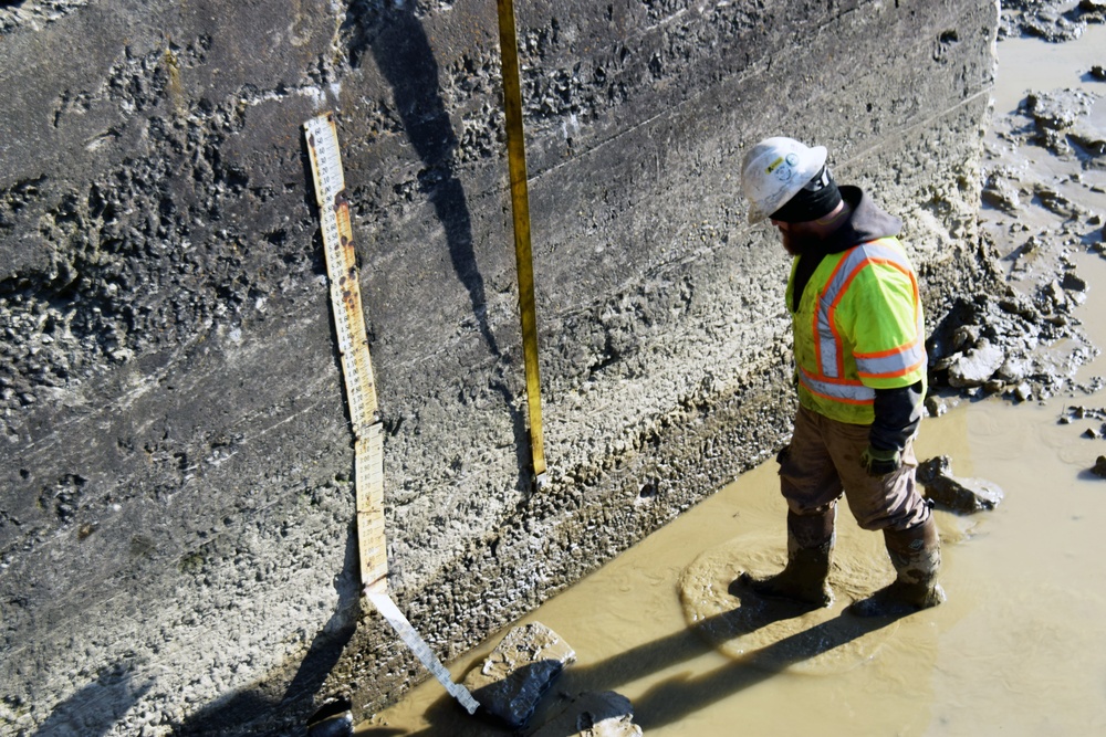 Abutment wall inspection at Buffalo District's Harpersfield Dam project