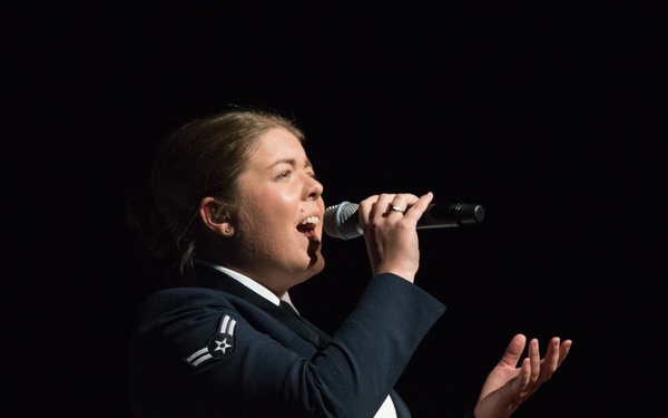 Heartland of America Band performs holiday concert