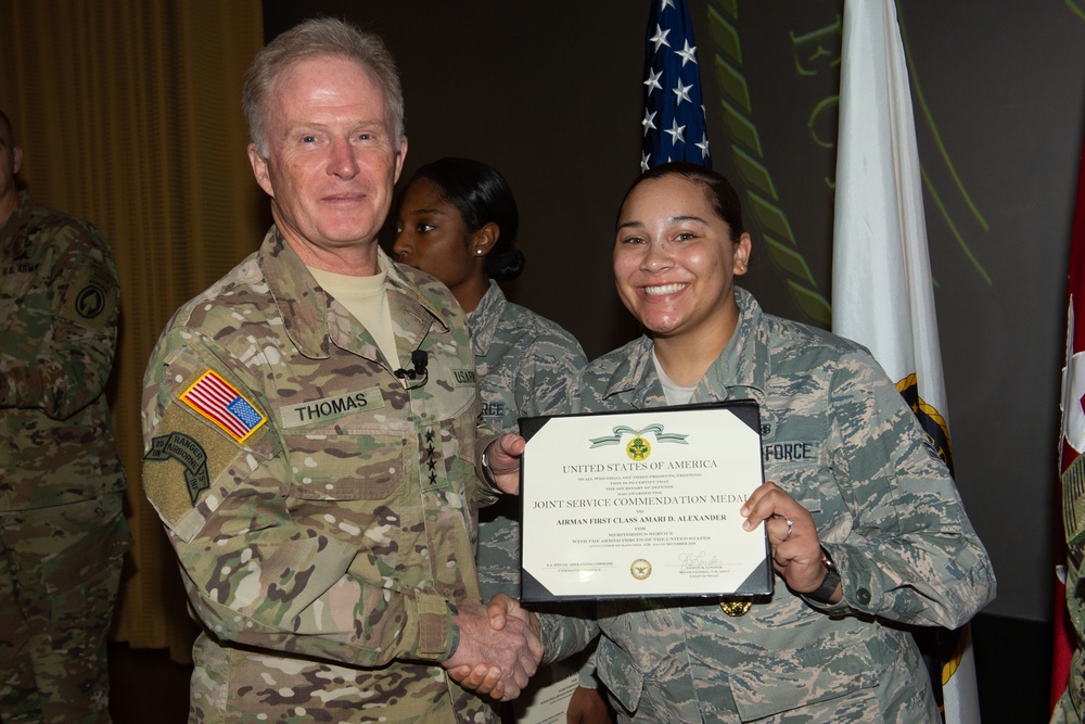 Macdill Airmen receive Joint Service Commendation Medal