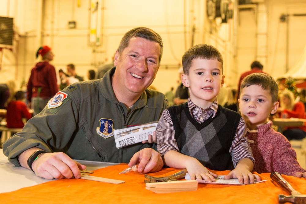 Airmen celebrate Christmas with their families