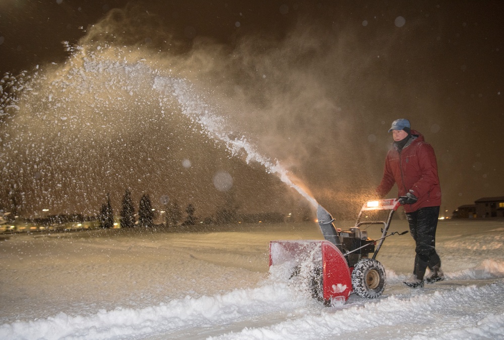 Alaska snow cloaks JBER