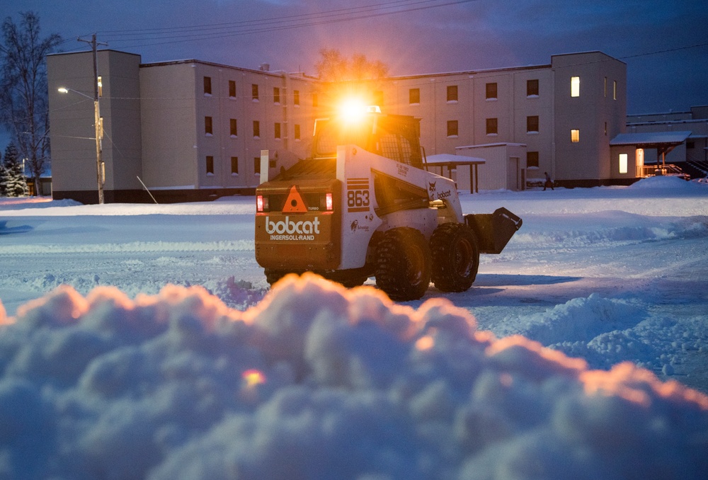 Alaska snow cloaks JBER