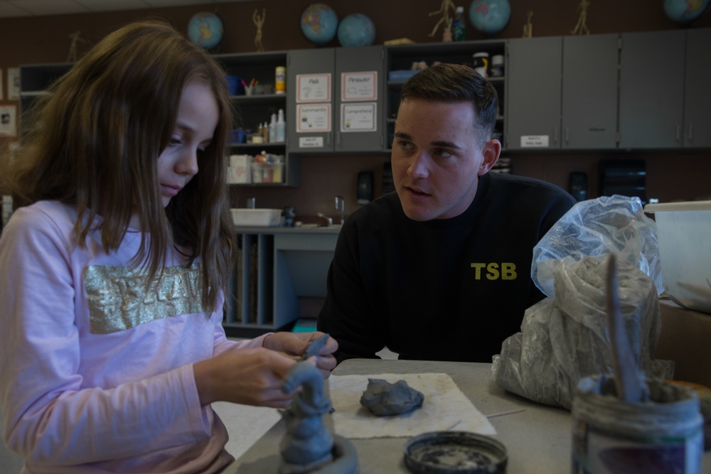 2nd Transportation Support Battalion Adopts Parkland Elementary School