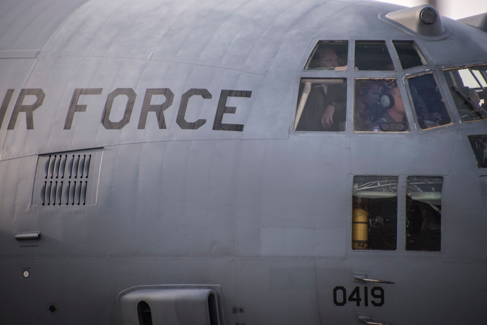 Lt. Col. Robert &quot;Zippy&quot; Dunlap has Final Flight with 179th Airlift Wing