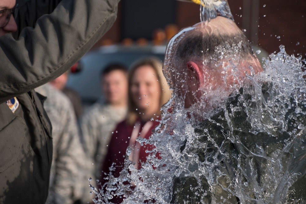 Lt. Col. Robert &quot;Zippy&quot; Dunlap has Final Flight with 179th Airlift Wing