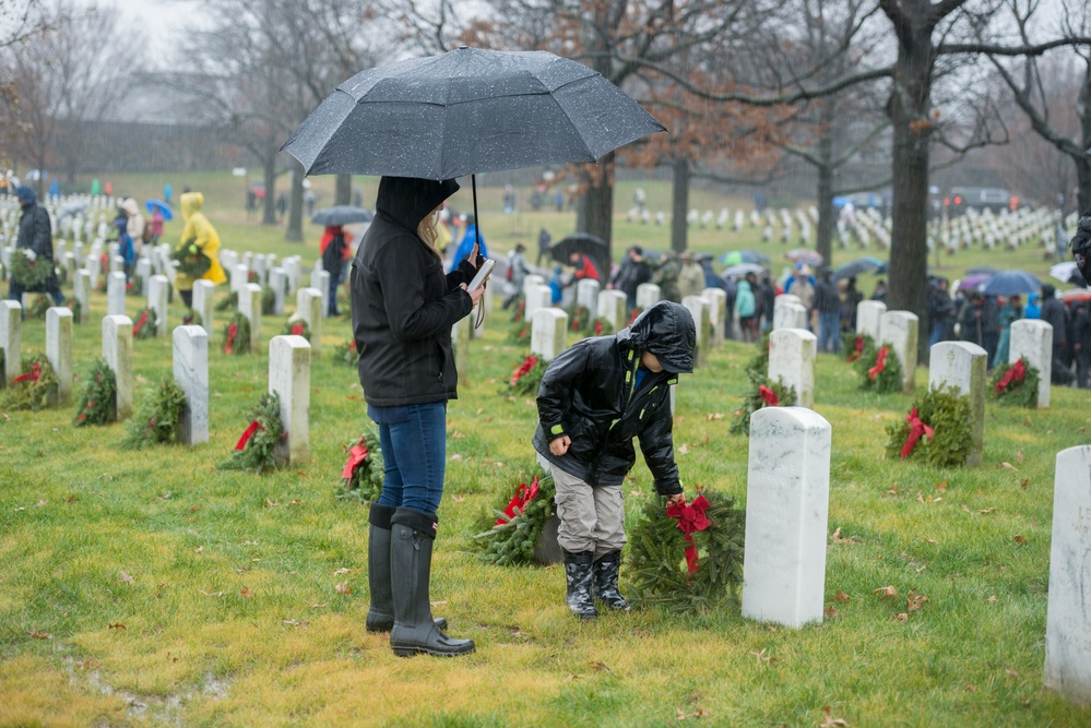 DVIDS - Images - 27th National Wreaths Across America Day at Arlington ...