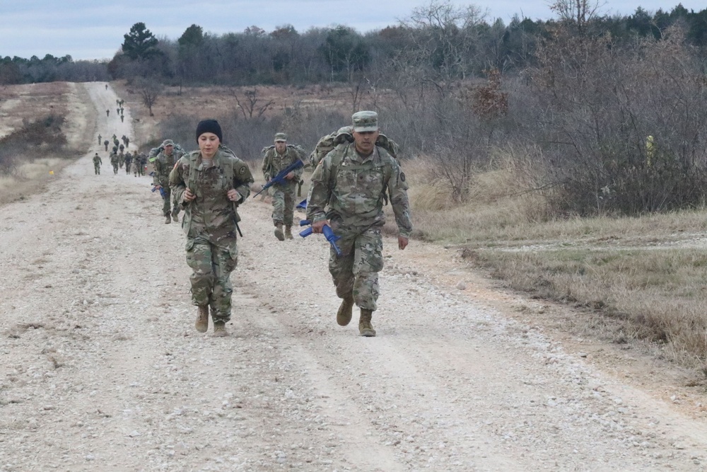 Texas National Guardsmen compete to qualify for Texas Military Forces Best Warrior Competition