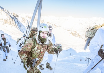Sky Soldiers train with Julia Brigade in Dolomites