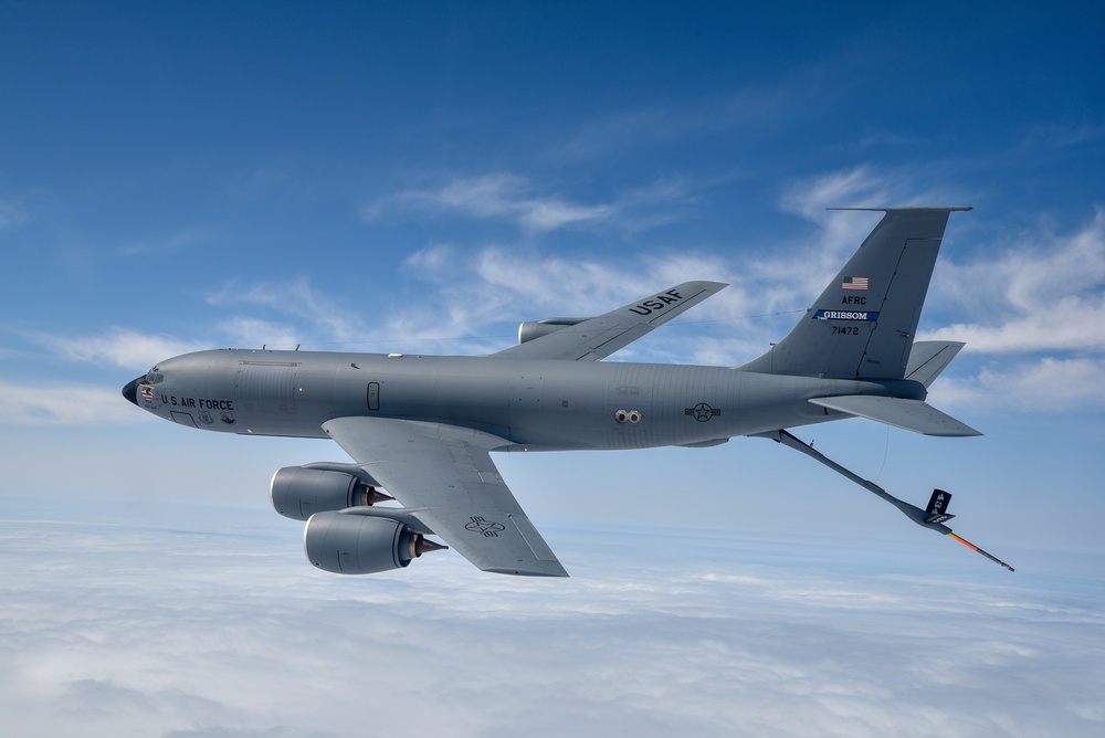 KC-135 Stratotanker finishes a refueling