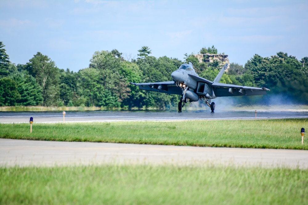 F/A-18E Super Hornet lands at Volk Field