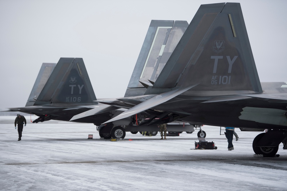 Team JBER welcomes Tyndall F-22s