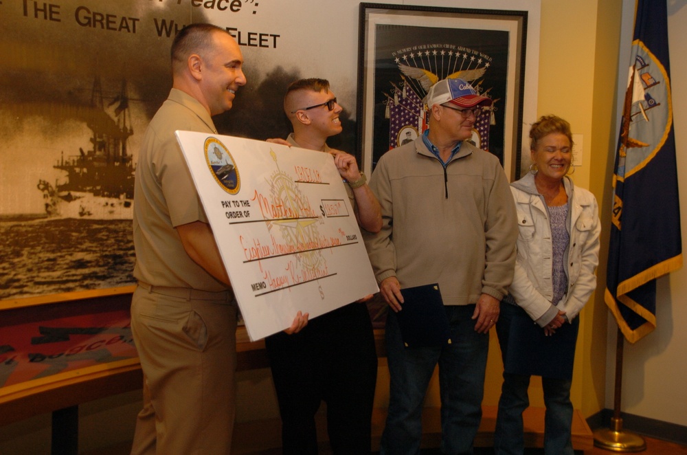 Naval Museum hosts a re-enlistment ceremony