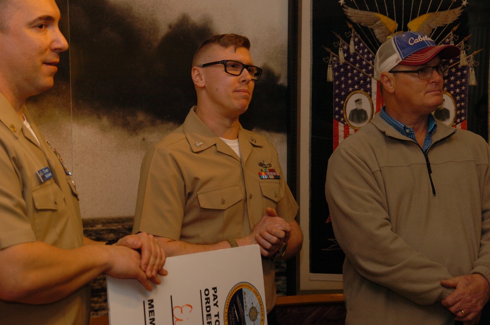 Naval Museum hosts a re-enlistment ceremony