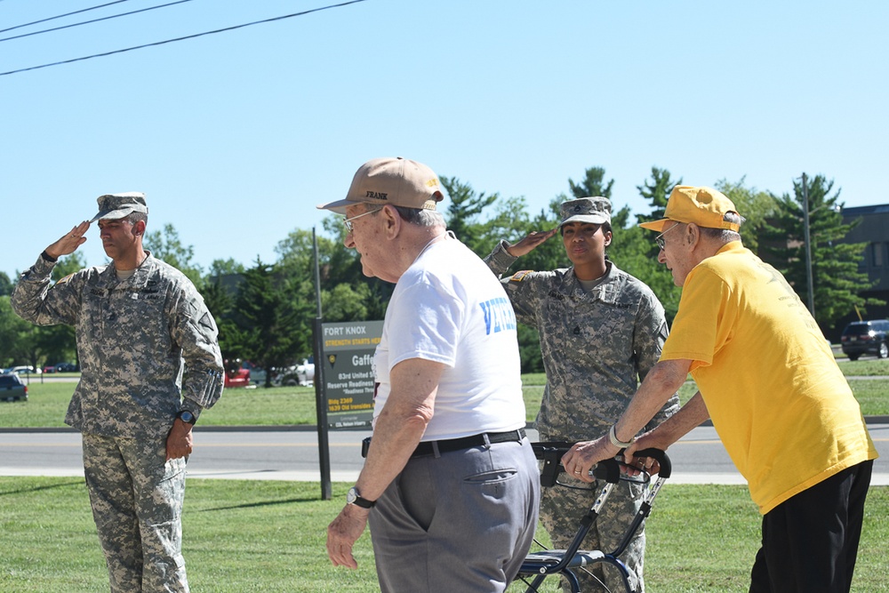 83rd ID WWII veterans visit Fort Knox