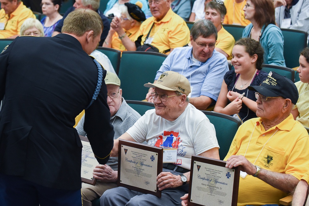 83rd ID WWII veterans visit Fort Knox