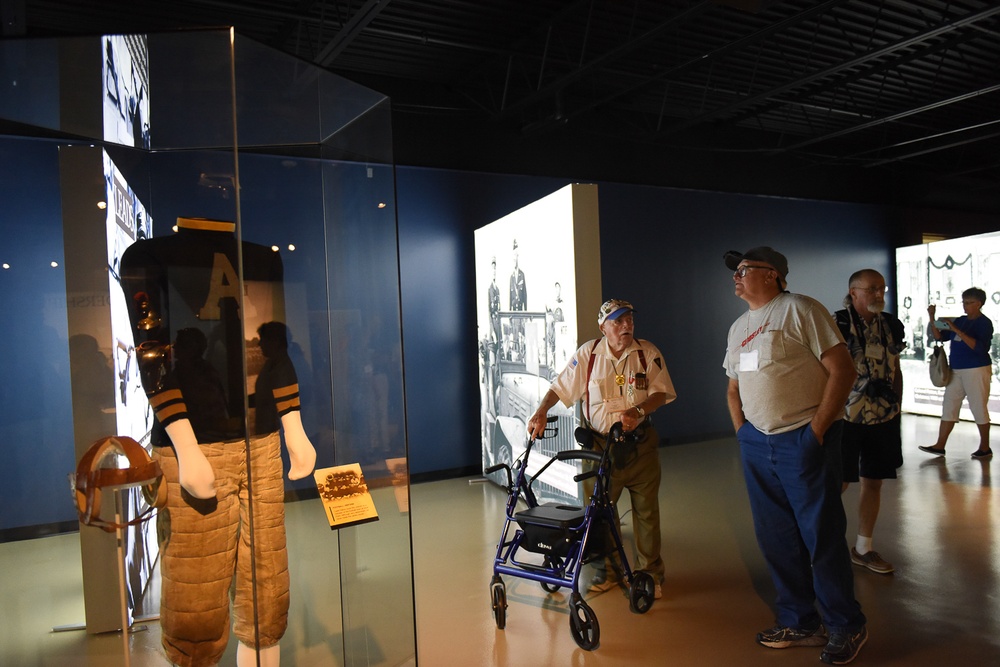 83rd ID WWII veterans visit Fort Knox