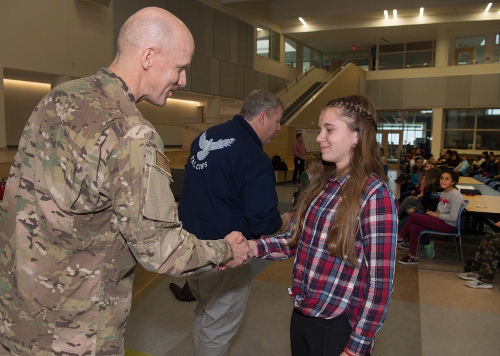 Students recognized during HMS ceremony
