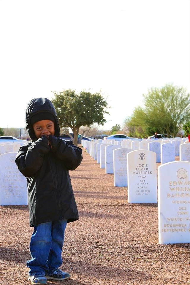 Fort Bliss Wreaths Across America