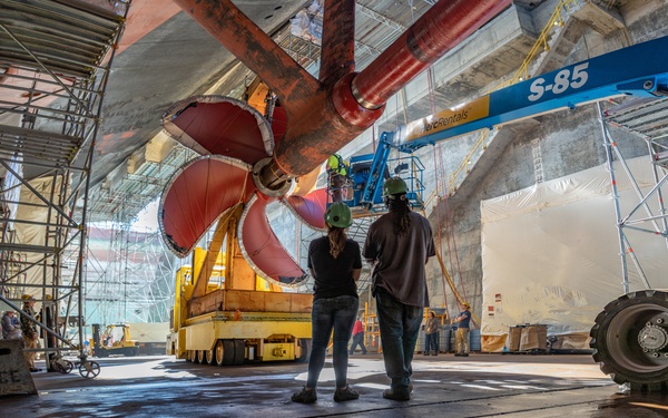 Nimitz propeller installation