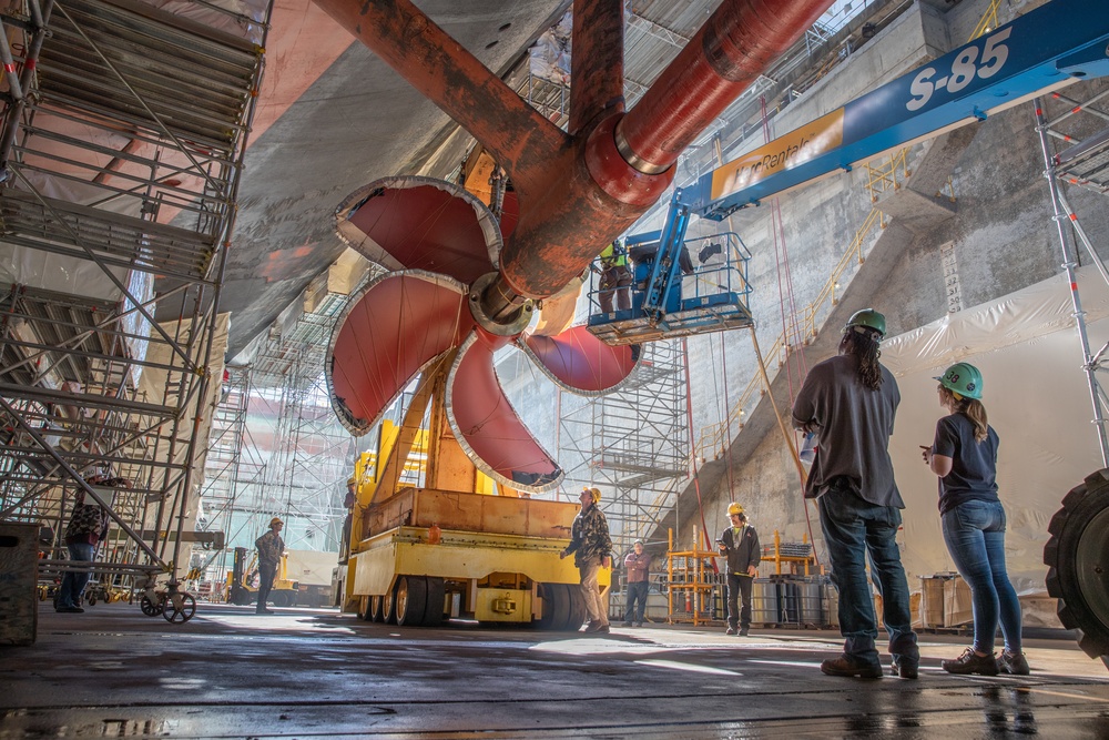 Nimitz propeller installation