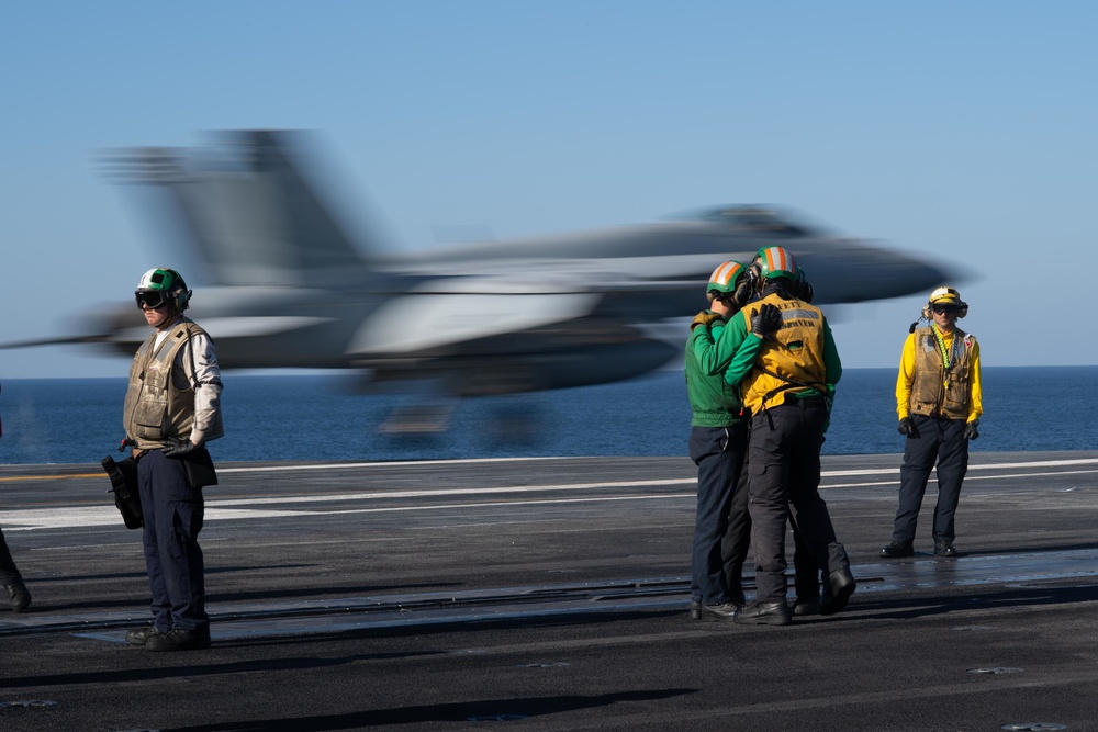 The aircraft carrier USS John C. Stennis (CVN 74) conducts flight operations
