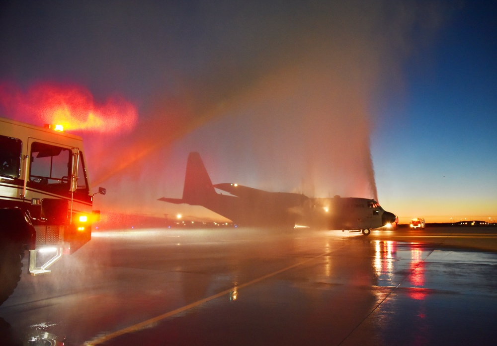 'Fini Flight' spray salute
